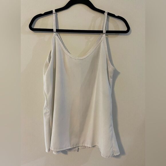 White Sleeveless Camisole Top - Picture 8 of 8